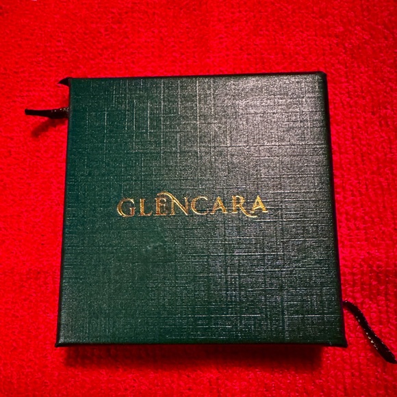 Glencara Sterling Silver  Claddagh Pendant Necklace-NWOT - Picture 4 of 5